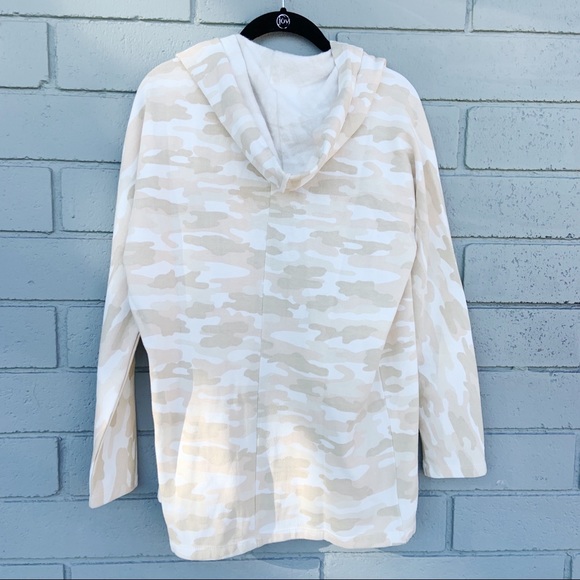 NWT Lucky Brand Beige Camo Hooded Cardigan - Picture 6 of 7
